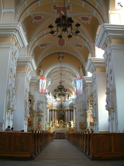 Interno della chiesa di San Bernardo a Poznań
