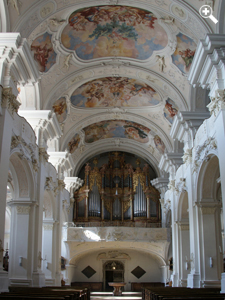 Innenraum der Klosterkirche Niederaltaich