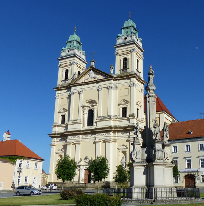Valtice, Pfarrkirche Mariä Himmelfahrt